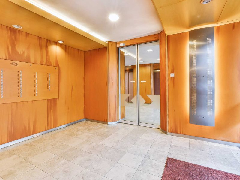 modern-elevator-in-apartment-building-hall-2022-06-14-16-24-04-utc.jpg